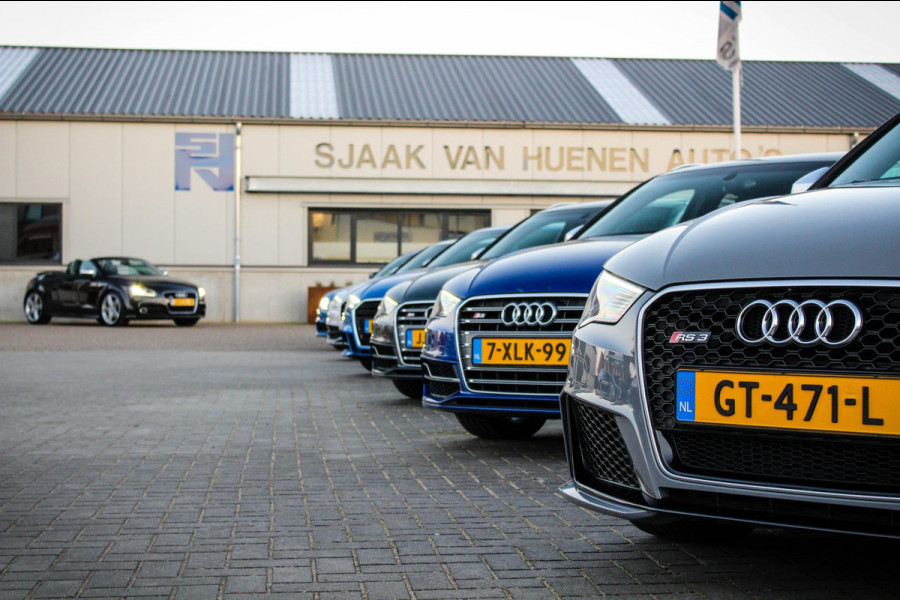 Audi A6 Avant 55 TFSI e Quattro Competition S line Edition 367pk Automaat|Kuipstoelen|Panoramadak|Virtual Cockpit|LED Matrix|Black