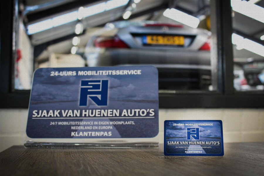 Audi A6 Avant 55 TFSI e Quattro Competition S line Edition 367pk Automaat|Kuipstoelen|Panoramadak|Virtual Cockpit|LED Matrix|Black