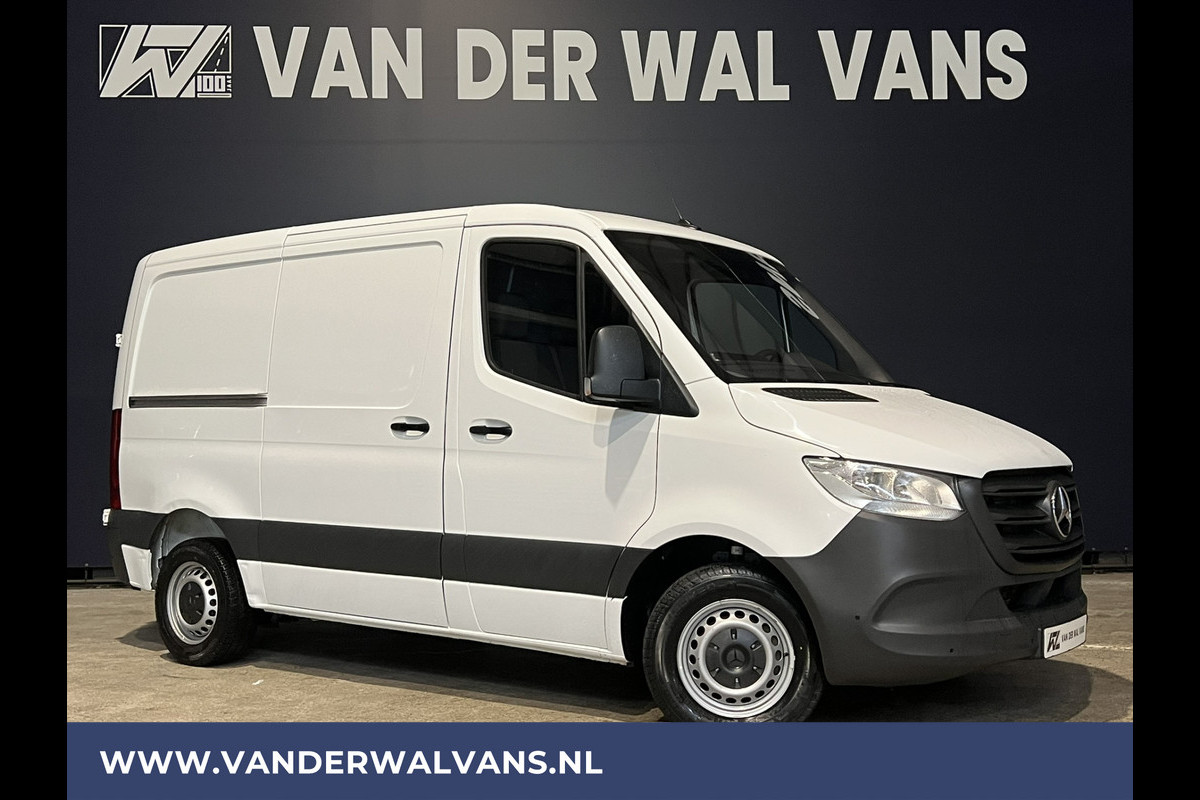 Mercedes-Benz Sprinter 215 CDI 150pk L1H1 Euro6 Airco | Camera | Apple Carplay | Android Auto Mbux, Parkeersensoren, Bijrijdersbank Mercedes-Benz Sprinter 215 CDI 150pk L1H1 Euro6 Airco | Camera | Apple Carplay | Android Auto Mbux, Parkeersensoren, Bijrijdersbank