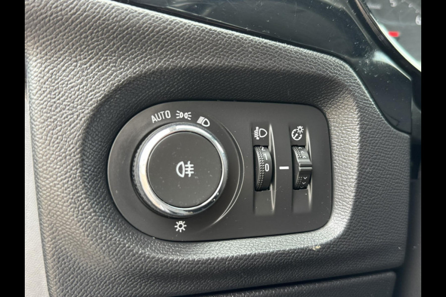 Opel Corsa 1.2 Edition Navigatie Cruise Carplay Lm velgen Airco Goed onderhouden!