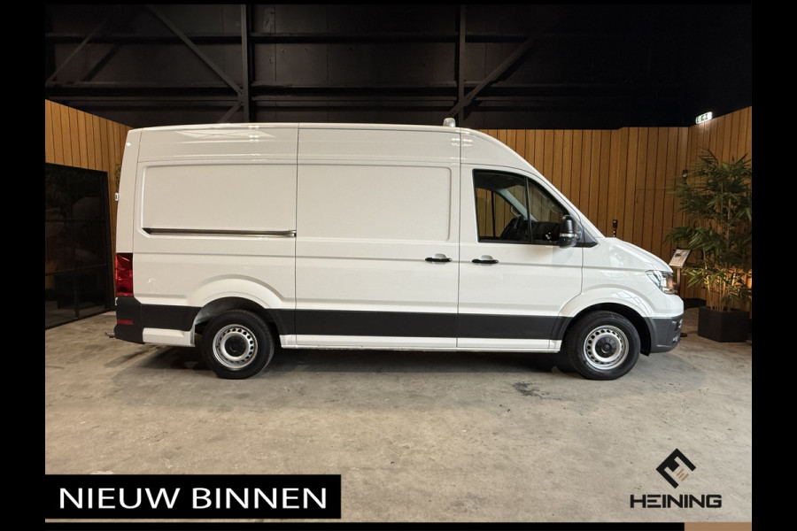 Volkswagen Crafter 35 2.0 TDI L3H3 Comfortline 140 PK Automaat. Navi. Apple-carplay. Camera. Werkplaatsinrichting.