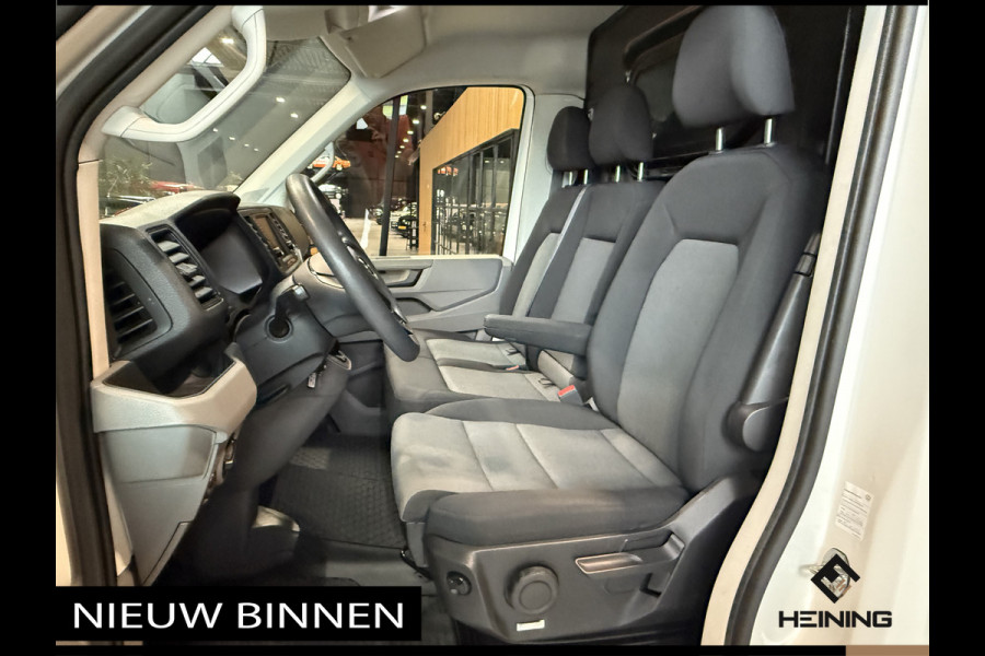Volkswagen Crafter 35 2.0 TDI L3H3 Comfortline 140 PK Automaat. Navi. Apple-carplay. Camera. Werkplaatsinrichting.