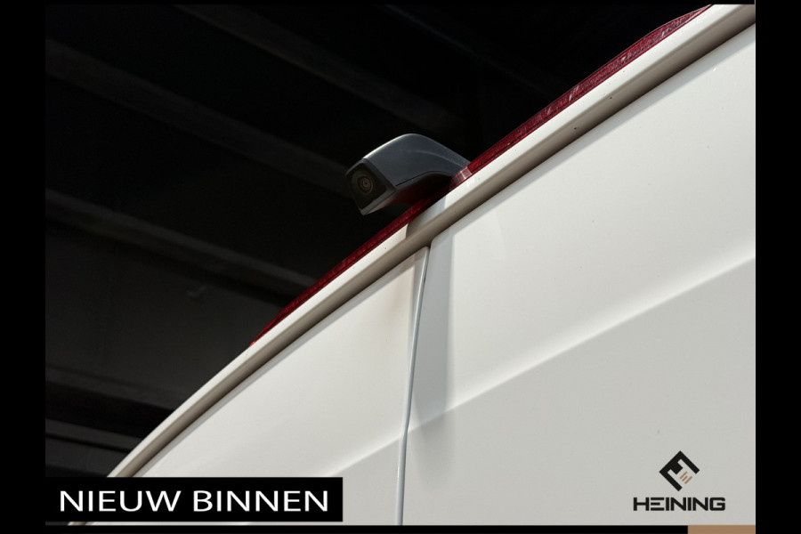 Volkswagen Crafter 35 2.0 TDI L3H3 Comfortline 140 PK Automaat. Navi. Apple-carplay. Camera. Werkplaatsinrichting.