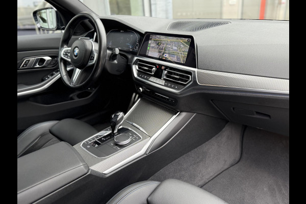 BMW 3 Serie Touring 330e High Executive M-Sport|HUD|Ad.Cruise|El.Trekhaak|HIFI|19"