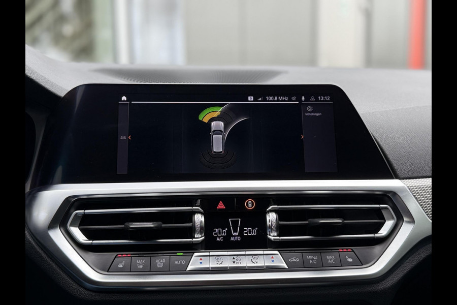 BMW 3 Serie Touring 330e High Executive M-Sport|HUD|Ad.Cruise|El.Trekhaak|HIFI|19"