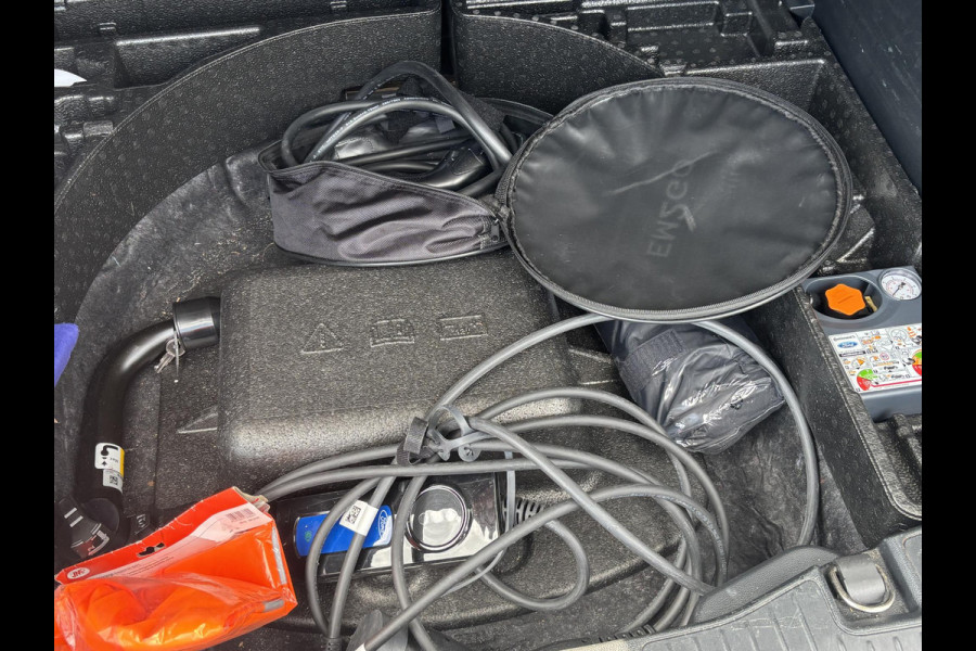 Ford Kuga 2.5 PHEV ST-Line WINTERPACK | CAMERA | HEAD UP