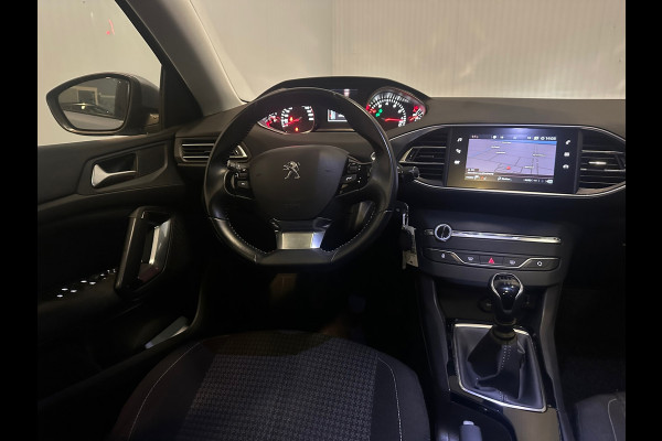 Peugeot 308 SW 1.2 PureTech Blue Lease Executive TREKHAAK