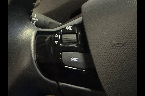 Peugeot 308 SW 1.2 PureTech Blue Lease Executive TREKHAAK