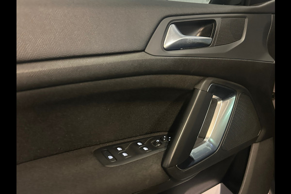 Peugeot 308 SW 1.2 PureTech Blue Lease Executive TREKHAAK