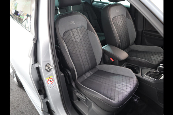 Volkswagen Tiguan 1.5 TSI R-Line Business 150 pk Automaat (DSG) | Verlengde garantie | Navigatie | Panoramadak | Elektr. trekhaak | Parkeersensoren (Park assist) | Achteruitrijcamera | R-Line |