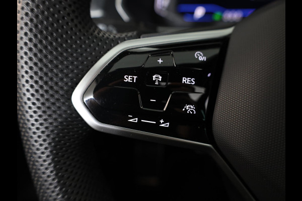 Volkswagen Tiguan 1.5 TSI R-Line Business 150 pk Automaat (DSG) | Verlengde garantie | Navigatie | Panoramadak | Elektr. trekhaak | Parkeersensoren (Park assist) | Achteruitrijcamera | R-Line |