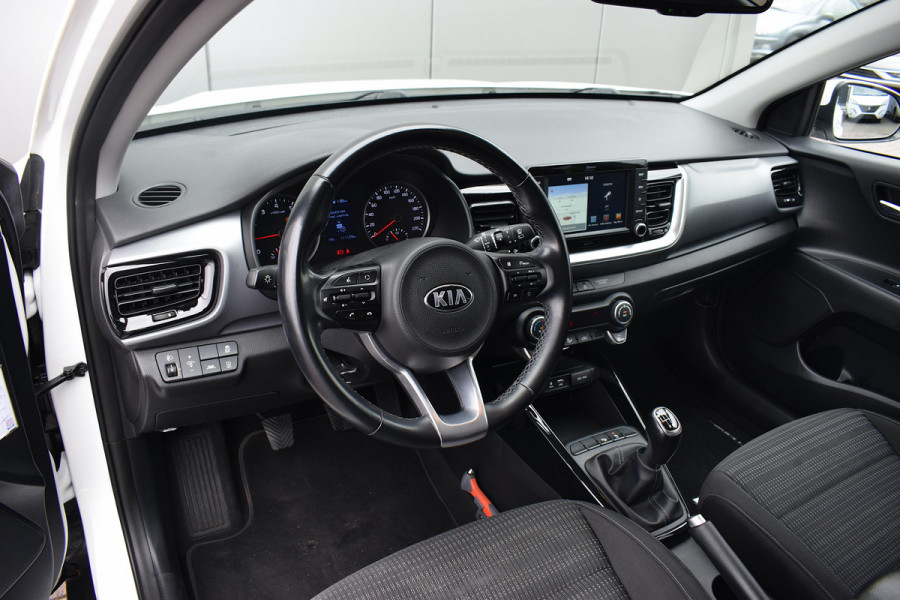 Kia Stonic 1.0 T-GDi DynamicPlusLine | Trekhaak | Apple CarPlay | Camera | Climate