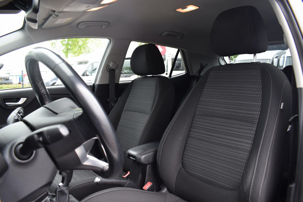 Kia Stonic 1.0 T-GDi DynamicPlusLine | Trekhaak | Apple CarPlay | Camera | Climate