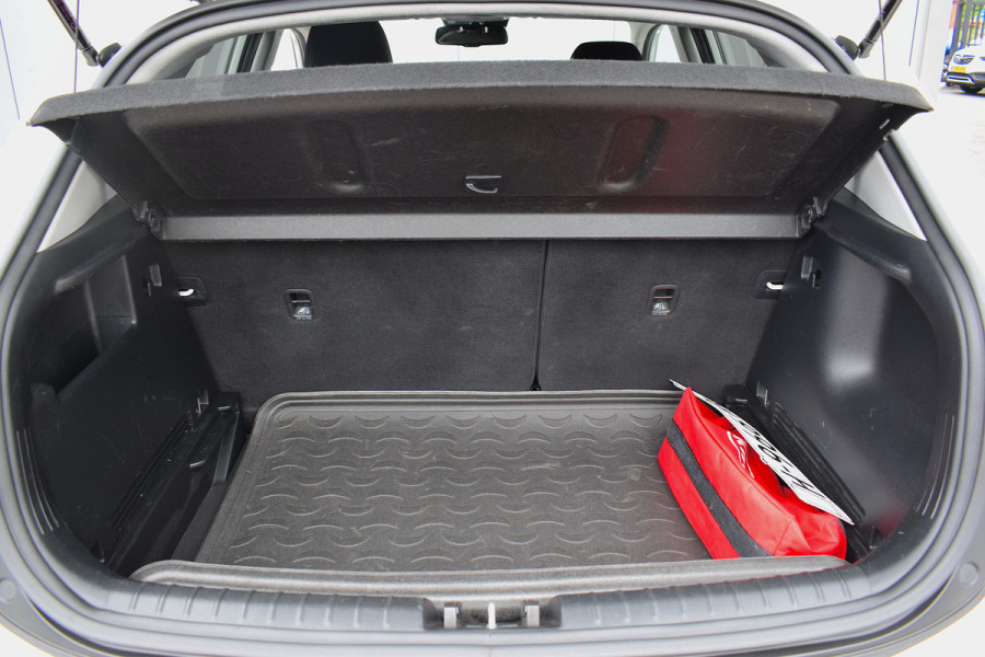 Kia Stonic 1.0 T-GDi DynamicPlusLine | Trekhaak | Apple CarPlay | Camera | Climate