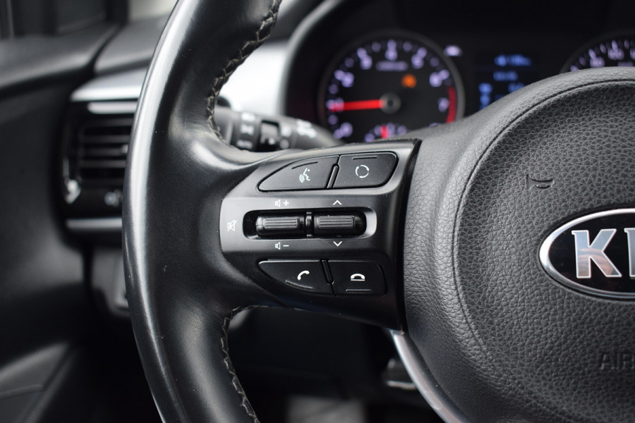 Kia Stonic 1.0 T-GDi DynamicPlusLine | Trekhaak | Apple CarPlay | Camera | Climate