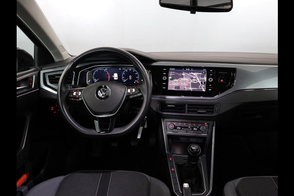 Volkswagen Polo 1.0 TSI Highline 95pk DSG| Navi| 16'LM-velgen/ 35% getint glas| Clima| getint glas