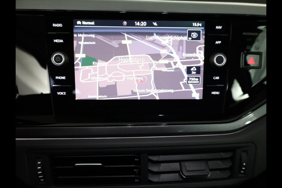 Volkswagen Polo 1.0 TSI Highline 95pk DSG| Navi| 16'LM-velgen/ 35% getint glas| Clima| getint glas