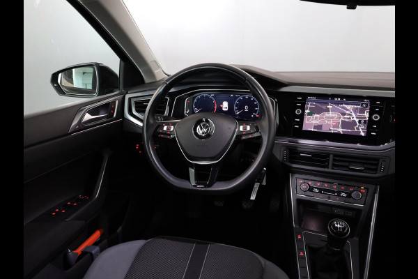 Volkswagen Polo 1.0 TSI Highline 95pk DSG| Navi| 16'LM-velgen/ 35% getint glas| Clima| getint glas