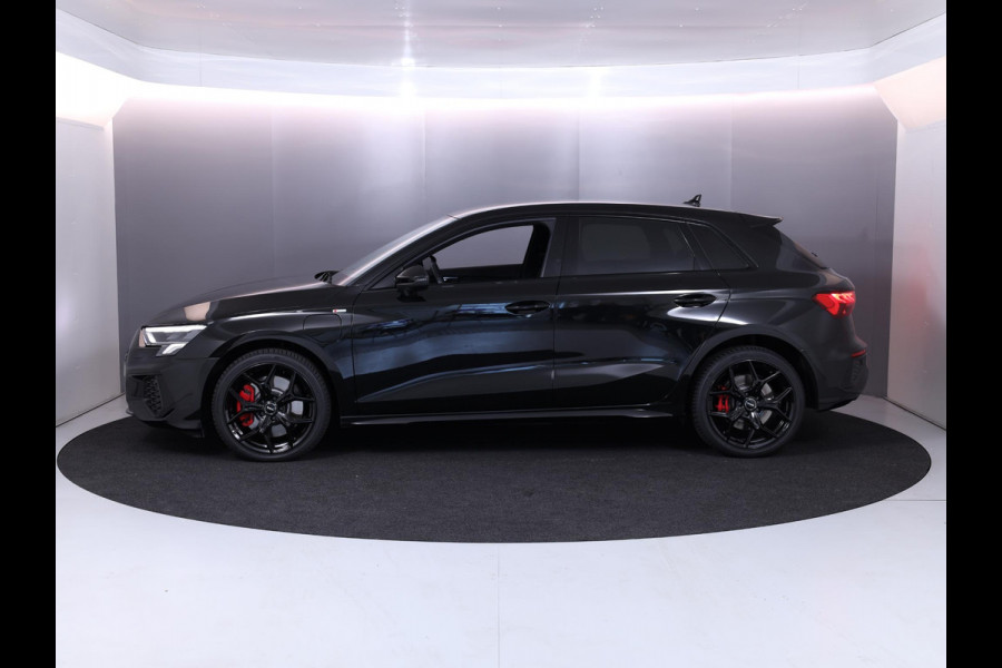Audi A3 Sportback 45 TFSI e S edition 245 pk S-tronic Plug in Hybrid |  |18'LM-VELGEN  Navigatie via App | Parkeersensoren achter | Achteruitrijcamera | Cruise control | Full-LED koplampen |Private lease vanaf € 697,- pm