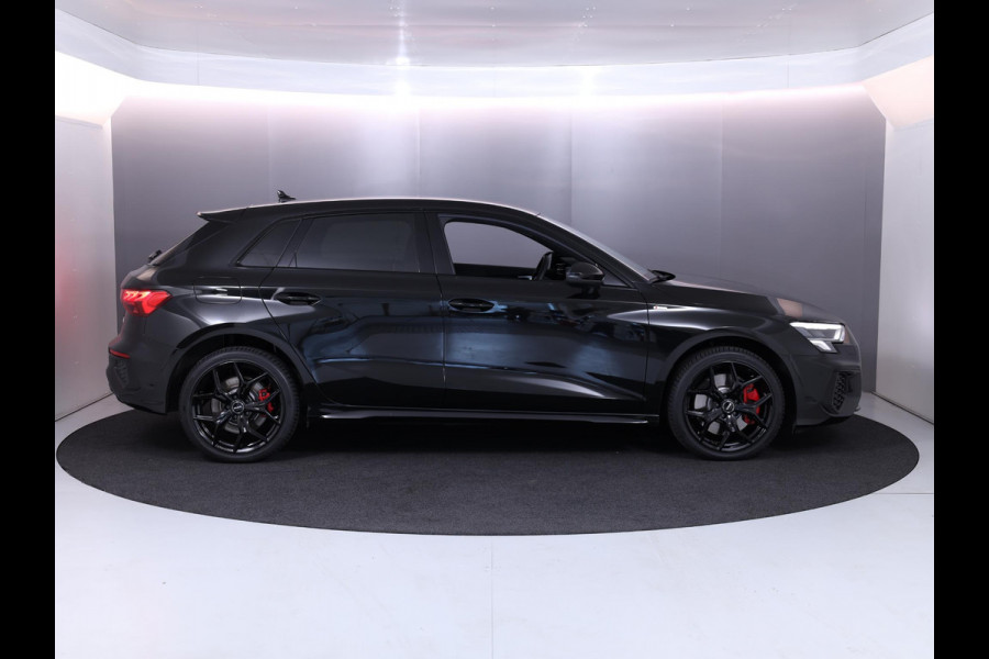 Audi A3 Sportback 45 TFSI e S edition 245 pk S-tronic Plug in Hybrid |  |18'LM-VELGEN  Navigatie via App | Parkeersensoren achter | Achteruitrijcamera | Cruise control | Full-LED koplampen |Private lease vanaf € 697,- pm