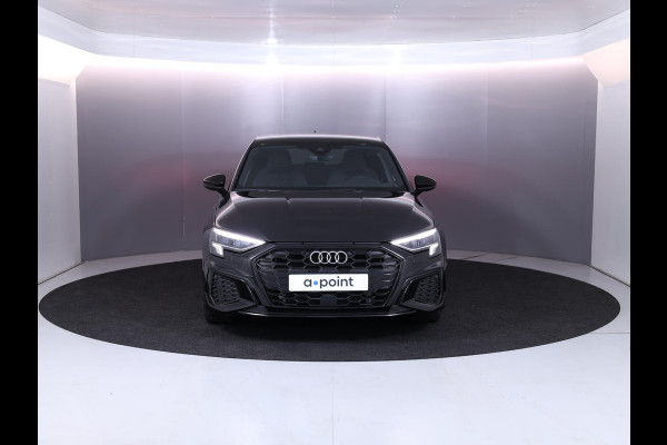 Audi A3 Sportback 45 TFSI e S edition 245 pk S-tronic Plug in Hybrid |  |18'LM-VELGEN  Navigatie via App | Parkeersensoren achter | Achteruitrijcamera | Cruise control | Full-LED koplampen |Private lease vanaf € 697,- pm