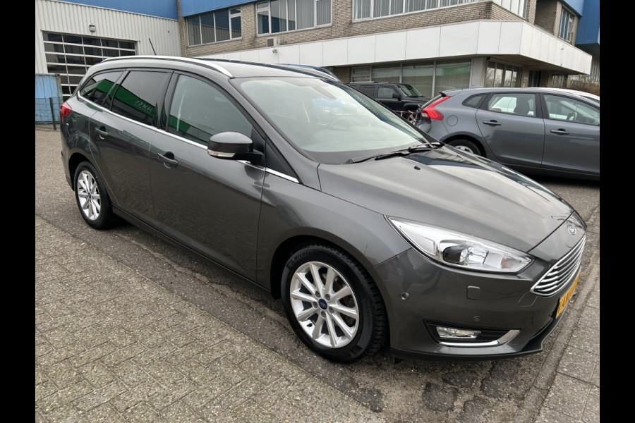 Ford FOCUS Wagon 1.5 Titanium Automaat