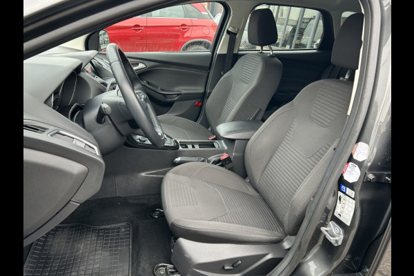 Ford FOCUS Wagon 1.5 Titanium Automaat