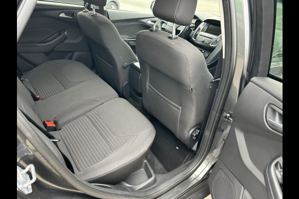 Ford FOCUS Wagon 1.5 Titanium Automaat