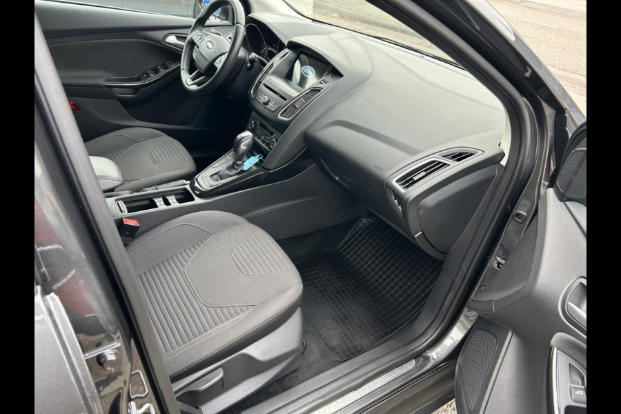 Ford FOCUS Wagon 1.5 Titanium Automaat