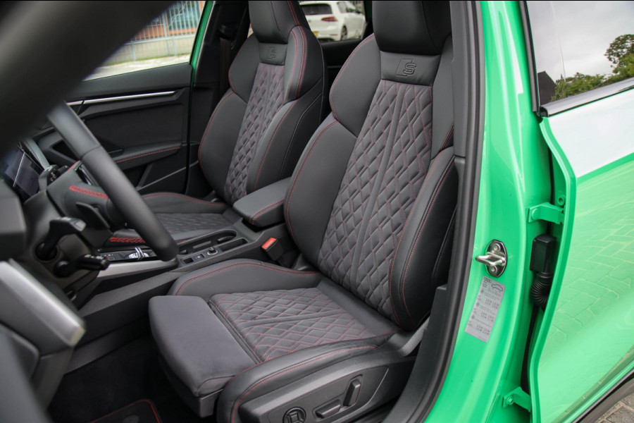 Audi A3 Sportback 45 TFSI e PHEV S Edition S-line 245pk S-Tronic! Panoramadak|Virtual Cockpit|Kuipstoelen elektrisch|Matrix|Black