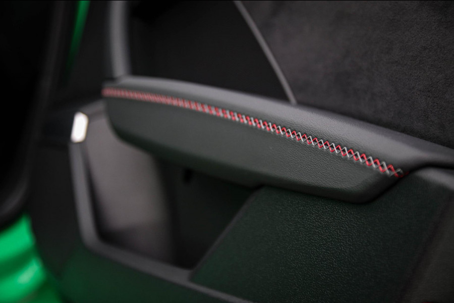 Audi A3 Sportback 45 TFSI e PHEV S Edition S-line 245pk S-Tronic! Panoramadak|Virtual Cockpit|Kuipstoelen elektrisch|Matrix|Black