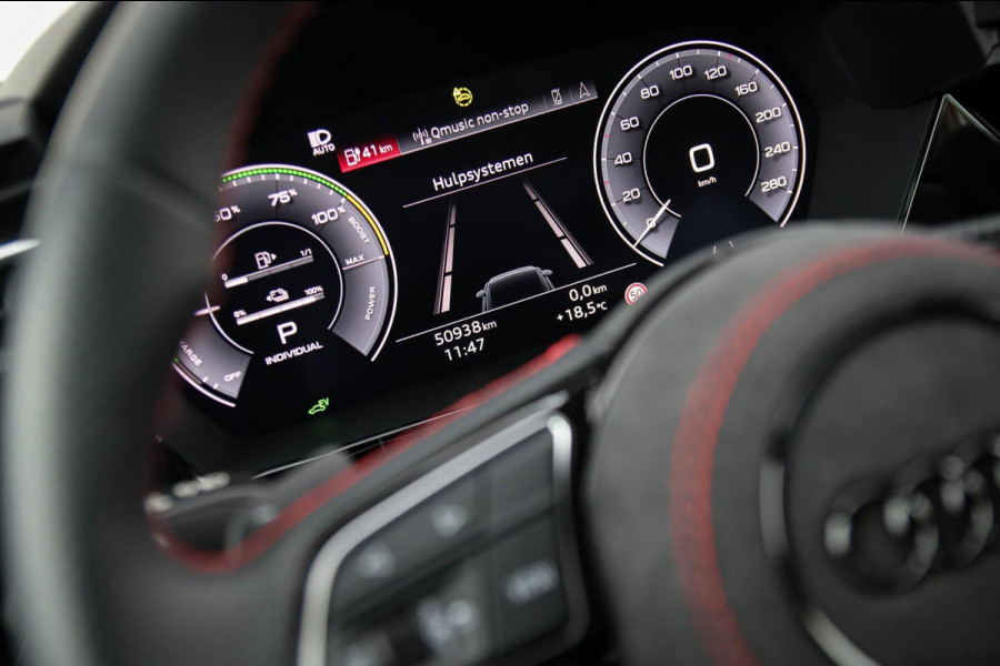 Audi A3 Sportback 45 TFSI e PHEV S Edition S-line 245pk S-Tronic! Panoramadak|Virtual Cockpit|Kuipstoelen elektrisch|Matrix|Black
