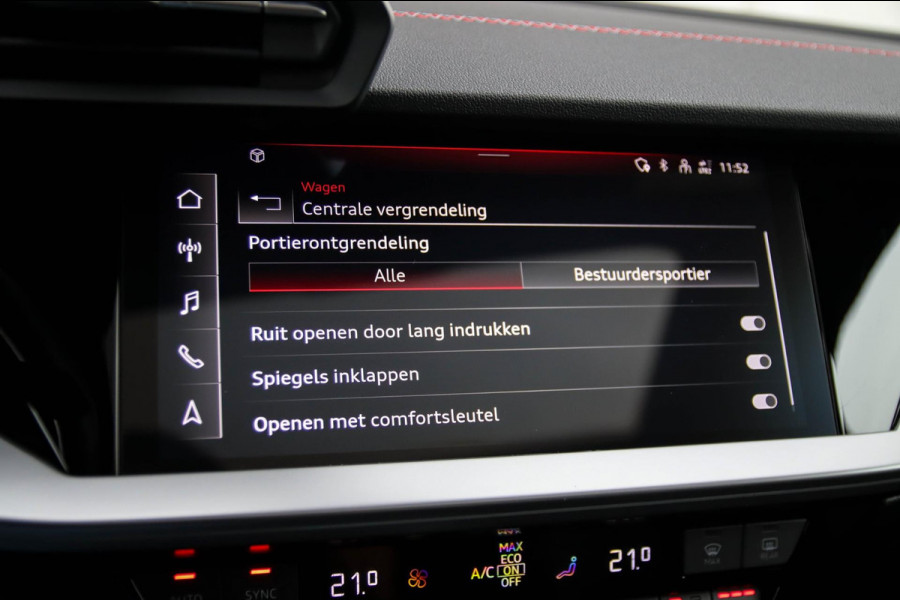 Audi A3 Sportback 45 TFSI e PHEV S Edition S-line 245pk S-Tronic! Panoramadak|Virtual Cockpit|Kuipstoelen elektrisch|Matrix|Black