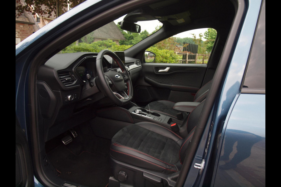 Ford Kuga 2.5 PHEV ST-Line X | B&O | Apple Carplay | Parkeersensoren | Cruise Control |