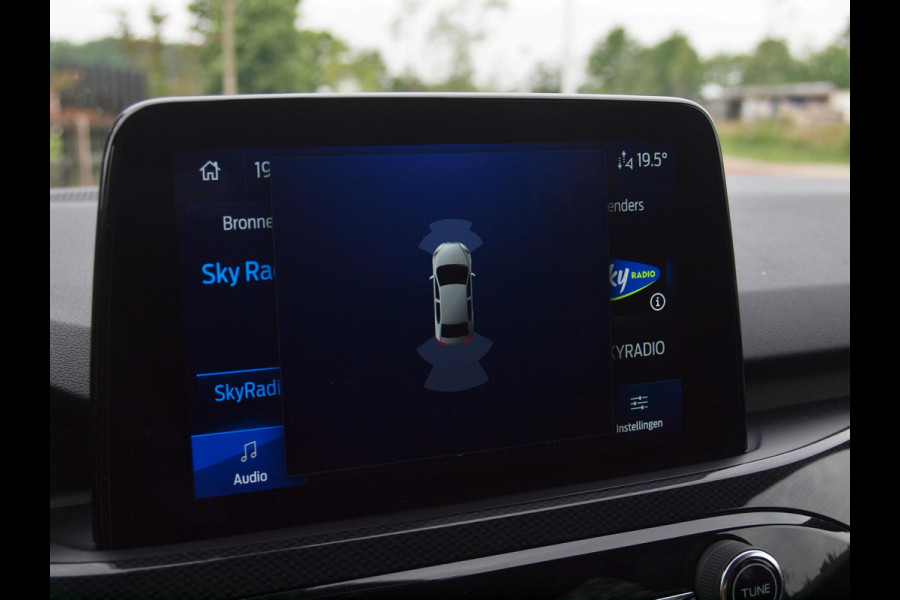 Ford Kuga 2.5 PHEV ST-Line X | B&O | Apple Carplay | Parkeersensoren | Cruise Control |