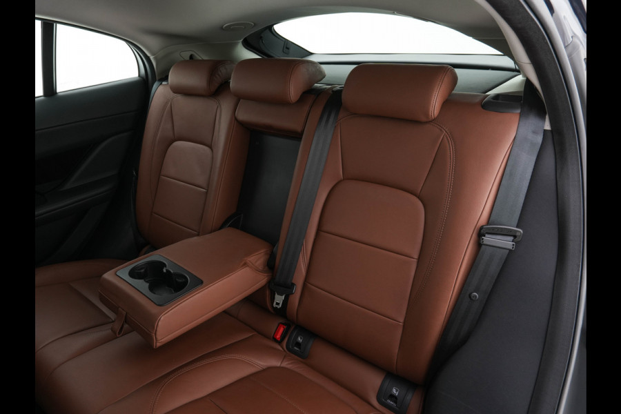 Jaguar I-PACE EV320 S AWD Business Pack 90 kWh [ 3-Fase ] (INCL-BTW) *LUXURY-LEATHER | FULL-LED | MERIDIAN-AUDIO | DIGI-COCKPIT | KEYLESS | DAB+ | NAVI-FULLMAP | ECC | HEATED-COMFORTSEATS | PDC | SURROUND-VIEW | CRUISE | LANE-ASSIST | TOWBAR | 20''A