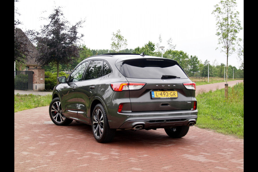 Ford Kuga 2.5 PHEV ST-Line X | Panoramadak | 19 Inch | Camera | NL-Auto | B&O