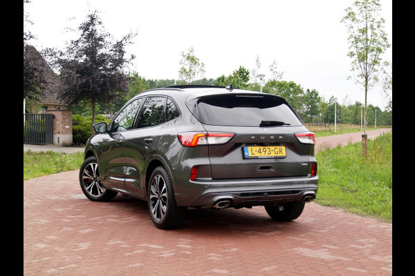 Ford Kuga 2.5 PHEV ST-Line X | Panoramadak | 19 Inch | Camera | NL-Auto | B&O