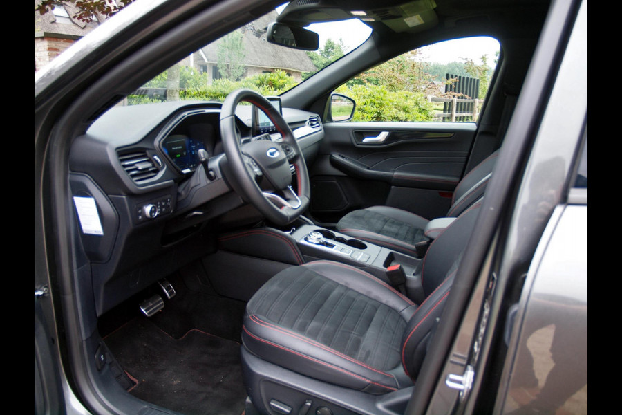 Ford Kuga 2.5 PHEV ST-Line X | Panoramadak | 19 Inch | Camera | NL-Auto | B&O