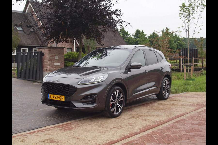 Ford Kuga 2.5 PHEV ST-Line X | Panoramadak | 19 Inch | Camera | NL-Auto | B&O