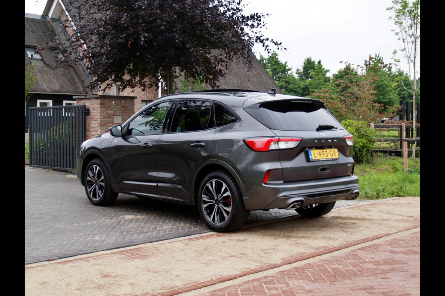 Ford Kuga 2.5 PHEV ST-Line X | Panoramadak | 19 Inch | Camera | NL-Auto | B&O