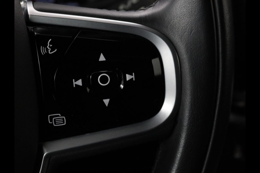 Volvo V60 Cross Country 2.0 B5 AWD Pro | Panoramadak | Head-Up | Leder | Stoelverwarming | Trekhaak | Adaptive cruise | Carplay | Navigatie | Keyless | Harman/Kardon