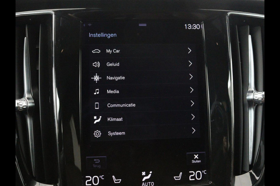 Volvo V60 Cross Country 2.0 B5 AWD Pro | Panoramadak | Head-Up | Leder | Stoelverwarming | Trekhaak | Adaptive cruise | Carplay | Navigatie | Keyless | Harman/Kardon