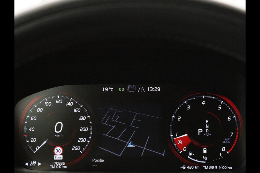 Volvo V60 Cross Country 2.0 B5 AWD Pro | Panoramadak | Head-Up | Leder | Stoelverwarming | Trekhaak | Adaptive cruise | Carplay | Navigatie | Keyless | Harman/Kardon