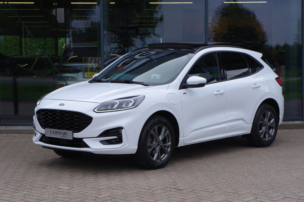 Ford Kuga 2.5 PHEV 225 PK ST-Line, Panoramadak, Trekhaak, Winterpakket, Head-Up Display Ford Kuga 2.5 PHEV 225 PK ST-Line, Panoramadak, Trekhaak, Winterpakket, Head-Up Display