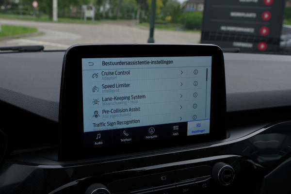 Ford Kuga 2.5 PHEV 225 PK ST-Line, Panoramadak, Trekhaak, Winterpakket, Head-Up Display