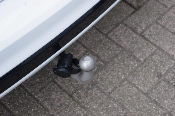 Ford Kuga 2.5 PHEV 225 PK ST-Line, Panoramadak, Trekhaak, Winterpakket, Head-Up Display