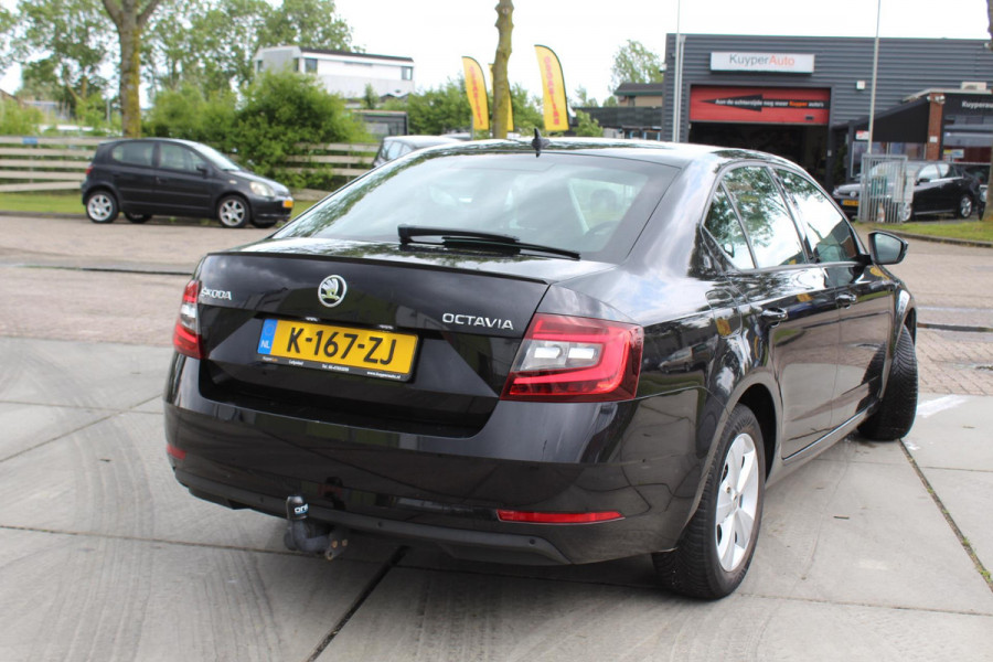 Škoda Octavia 1.5 TSI Greentech Sport Business automaat dsg multimedia trekhaak