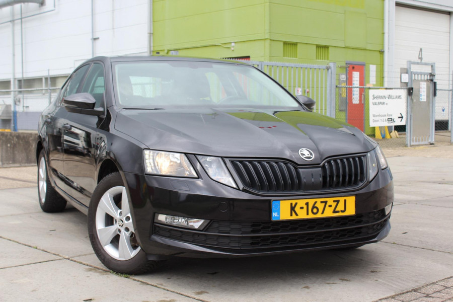 Škoda Octavia 1.5 TSI Greentech Sport Business automaat dsg multimedia trekhaak