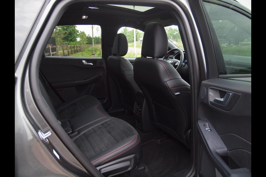 Ford Kuga 2.5 PHEV ST-Line X | Panoramadak | 19 Inch | Camera | NL-Auto | B&O